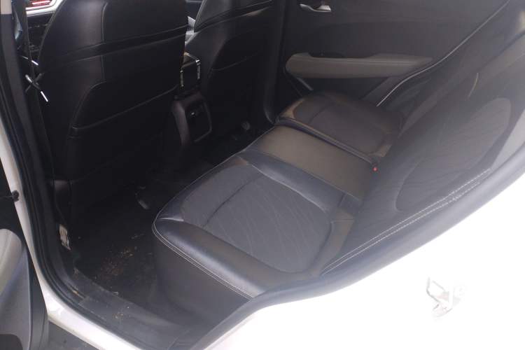 Used Baojun 510 2017 1.5L Automatic Fashion Model Left Rear Seat