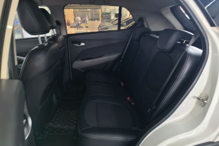Used Baojun 510 2017 1.5L Automatic Fashion Model Left Rear Seat