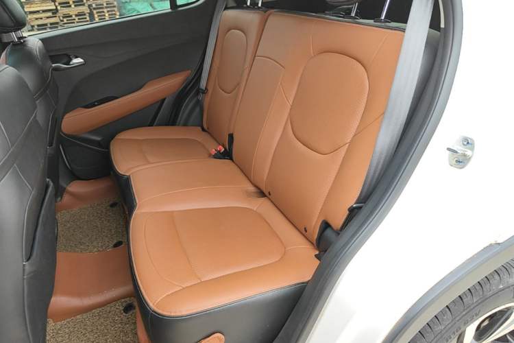 Used Baojun 510 2017 1.5L Manual Luxury Model Left Rear Seat