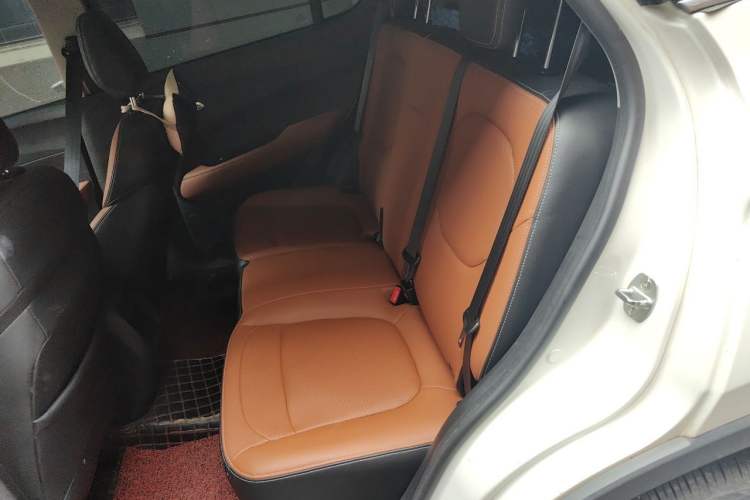 Used Baojun 510 2017 1.5L Automatic Luxury Model Left Rear Seat