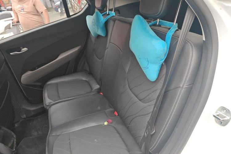 Used Baojun 510 2017 1.5L Automatic Fashion Model Left Rear Seat