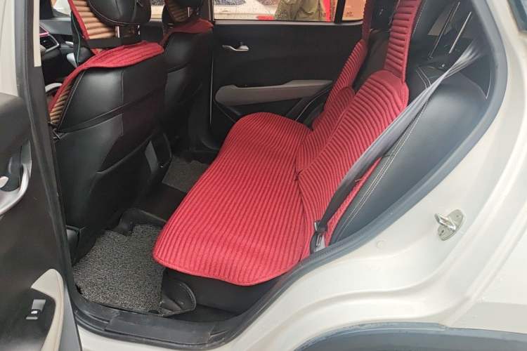 Used Baojun 510 2017 1.5L manual Comfort trim Left Rear Seat
