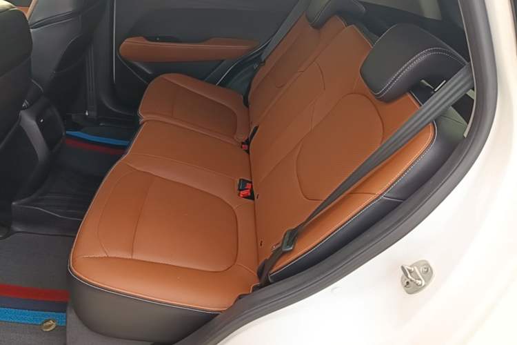 Used Baojun 510 2017 1.5L Automatic Luxury Model Left Rear Seat