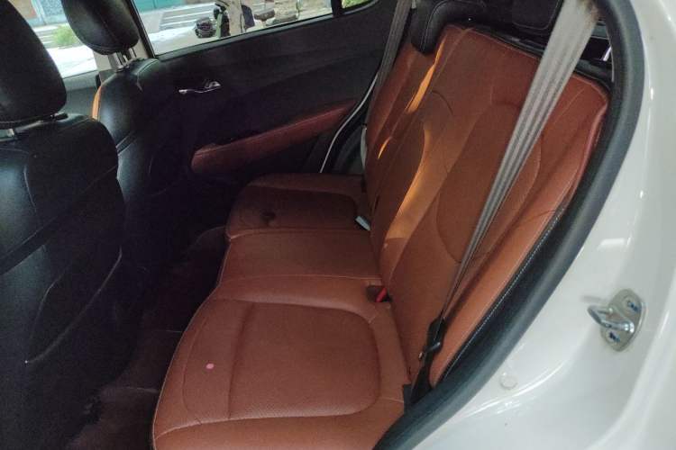 Used Baojun 510 2017 1.5L Automatic Luxury Model Left Rear Seat