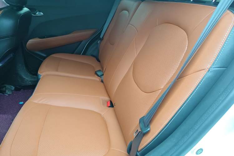 Used Baojun 510 2017 1.5L Automatic Luxury Model Left Rear Seat