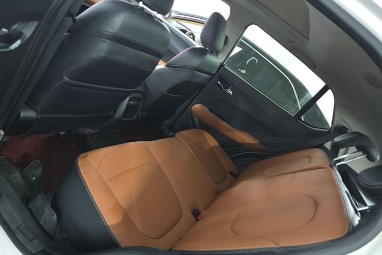 Used Baojun 510 2017 1.5L Automatic Luxury Model Left Rear Seat