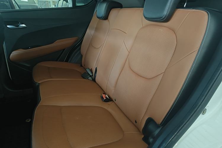 Used Baojun 510 2017 1.5L Automatic Luxury Model Left Rear Seat