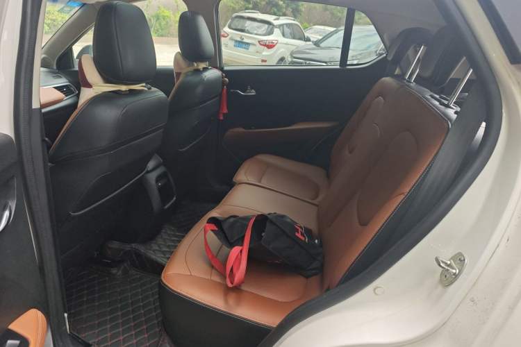 Used Baojun 510 2017 1.5L Automatic Luxury Model Left Rear Seat