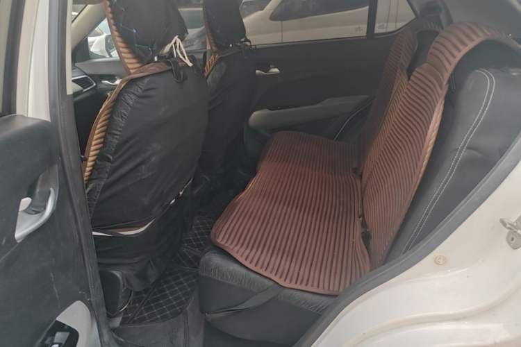 Used Baojun 510 2017 1.5L manual Comfort trim Left Rear Seat