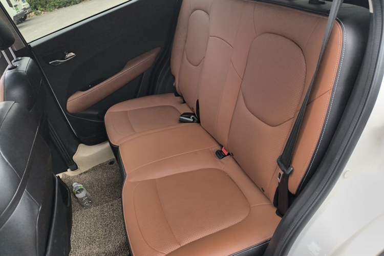 Used Baojun 510 2017 1.5L Automatic Luxury Model Left Rear Seat