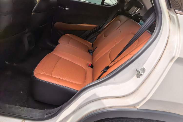 Used Baojun 510 2017 1.5L Automatic Luxury Model Left Rear Seat