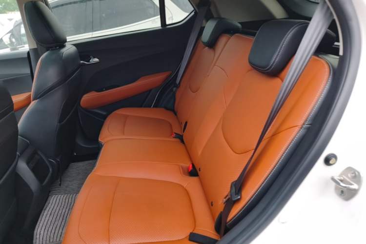Used Baojun 510 2017 1.5L Automatic Luxury Model Left Rear Seat