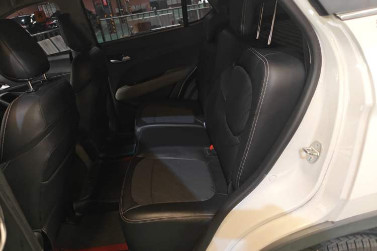 Used Baojun 510 2017 1.5L Manual Fashion Model Left Rear Seat