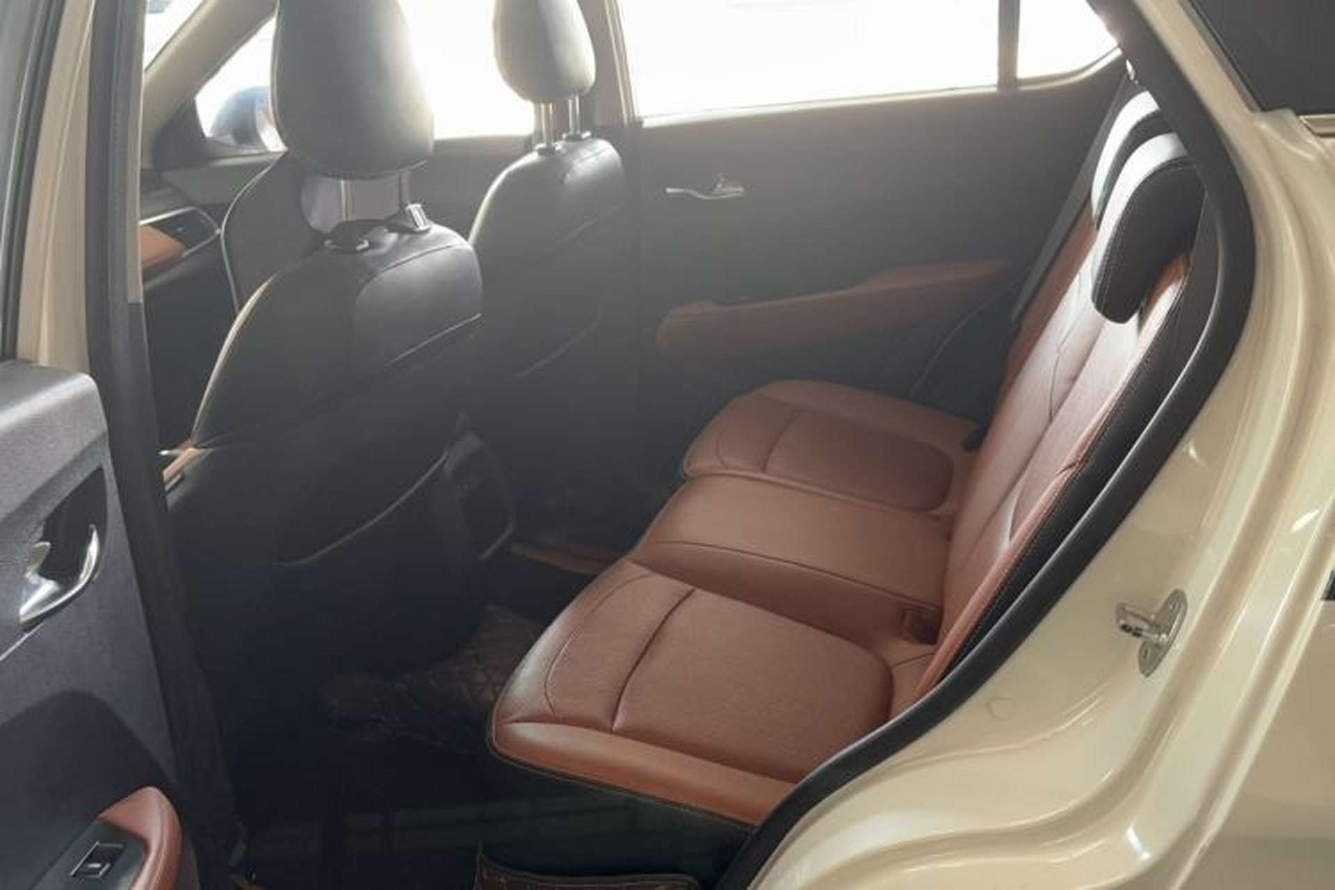 Used Baojun 510 2017 1.5L Automatic Luxury Model Left Rear Seat