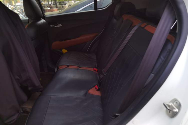 Used Baojun 510 2017 1.5L Automatic Luxury Model Left Rear Seat