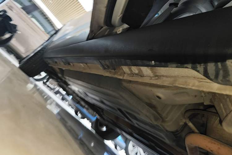 Used Baojun 510 2017 1.5L Automatic Fashion Model Left Side Sill