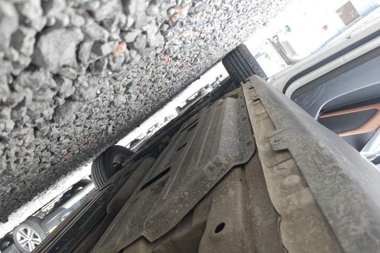 Used Baojun 510 2017 1.5L Automatic Luxury Model Left Side Sill