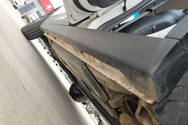Used Baojun 510 2017 1.5L Manual Luxury Model Left Side Sill