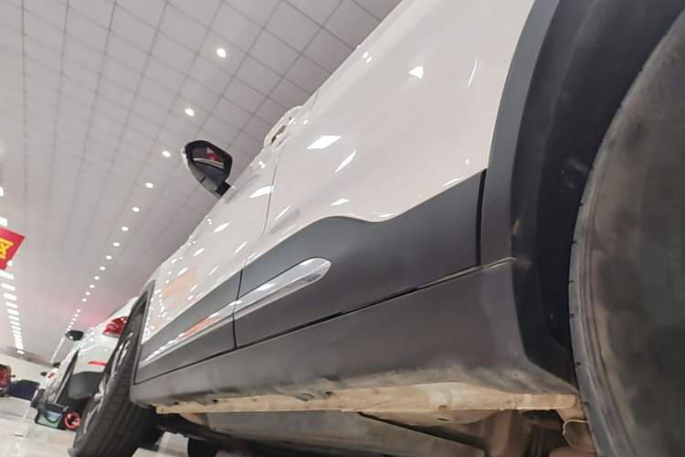 Used Baojun 510 2017 1.5L Manual Luxury Model Left Side Sill