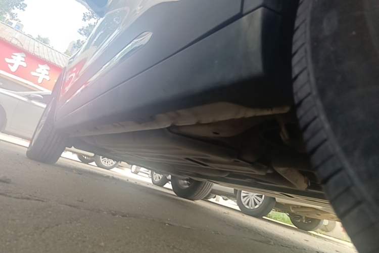 Used Baojun 510 2017 1.5L Manual Fashion Model Left Side Sill