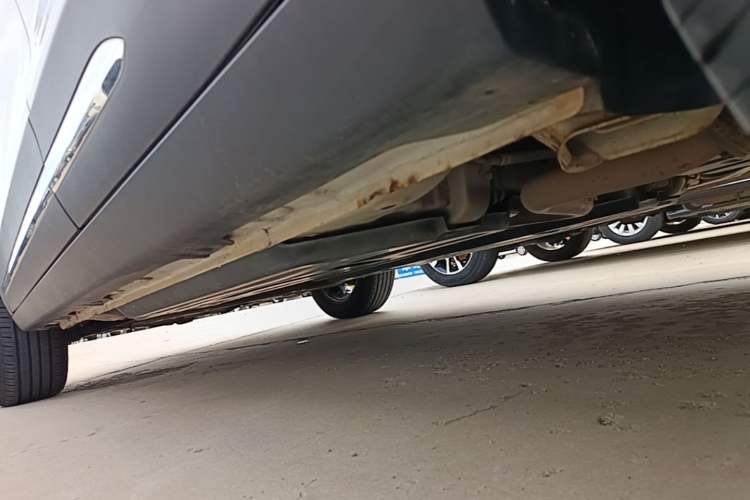 Used Baojun 510 2017 1.5L Automatic Luxury Model Left Side Sill