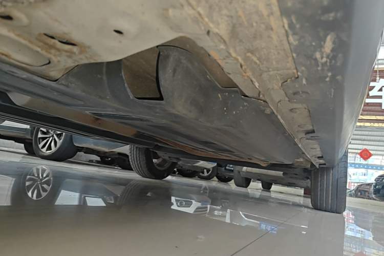Used Baojun 510 2017 1.5L Automatic Luxury Model Left Side Sill