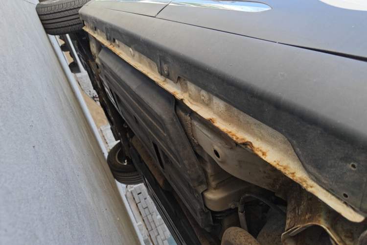 Used Baojun 510 2017 1.5L Automatic Luxury Model Left Side Sill