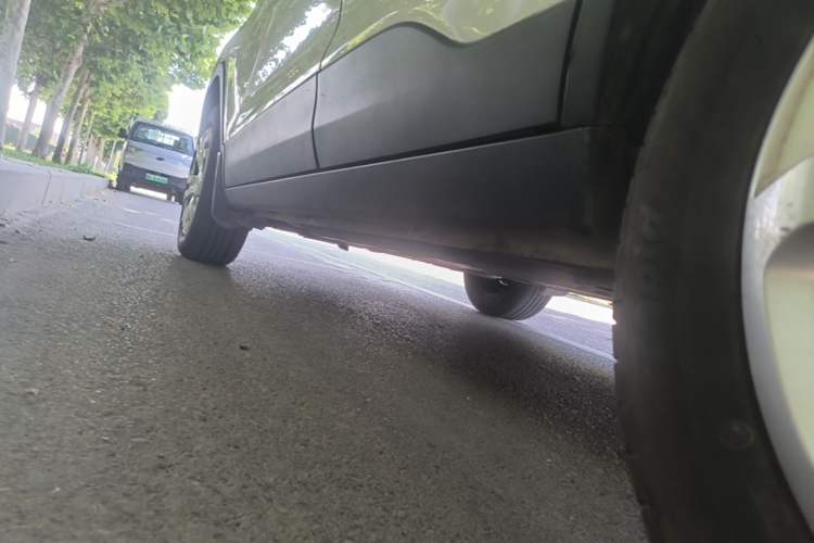 Used Baojun 510 2017 1.5L manual Comfort trim Left Side Sill