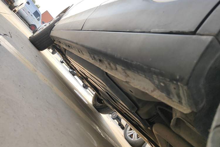 Used Baojun 510 2017 1.5L manual Comfort trim Left Side Sill
