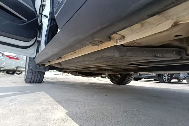 Used Baojun 510 2017 1.5L Automatic Fashion Model Left Side Sill
