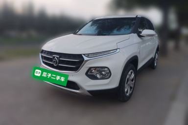 Used Baojun 510 2017 1.5L manual Comfort trim