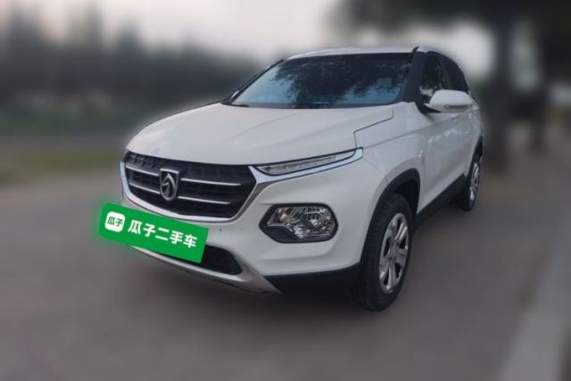 Used Baojun 510 2017 1.5L manual Comfort trim