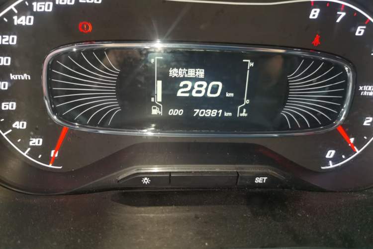 Used Baojun 510 2017 1.5L Manual Fashion Model Odometer Close Up