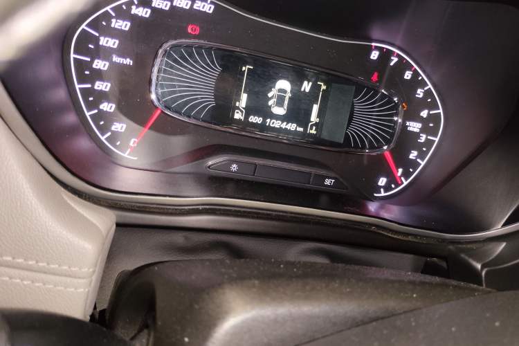 Used Baojun 510 2017 1.5L Automatic Fashion Model Odometer Close Up