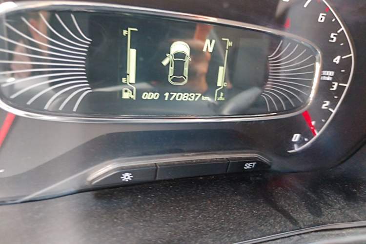 Used Baojun 510 2017 1.5L Automatic Fashion Model Odometer Close Up