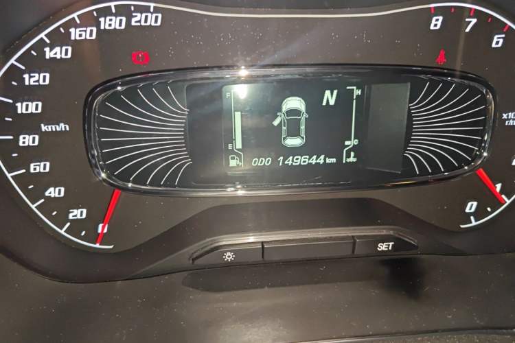 Used Baojun 510 2017 1.5L Automatic Luxury Model Odometer Close Up