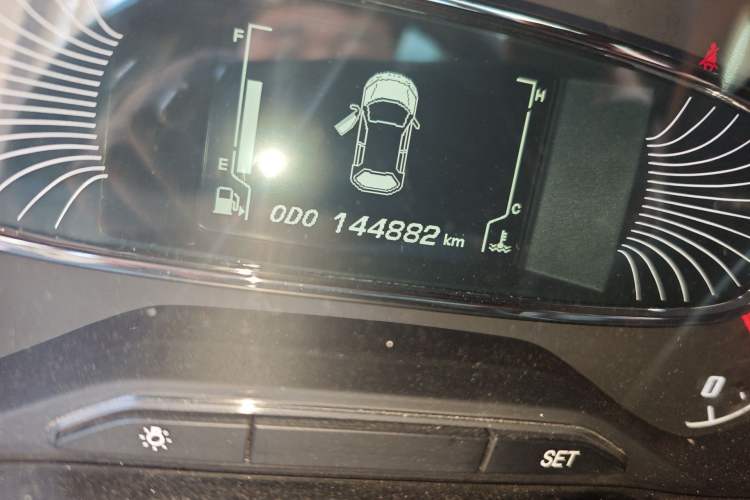 Used Baojun 510 2017 1.5L Manual Luxury Model Odometer Close Up