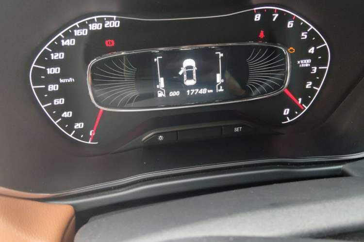 Used Baojun 510 2017 1.5L Manual Luxury Model Odometer Close Up