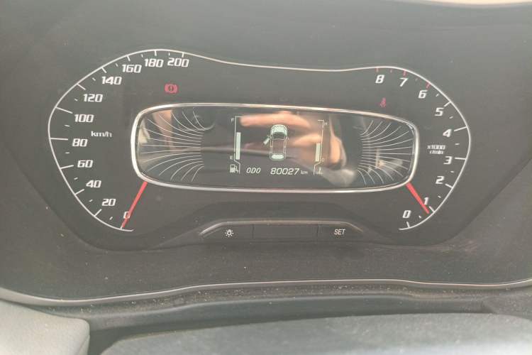 Used Baojun 510 2017 1.5L Manual Fashion Model Odometer Close Up