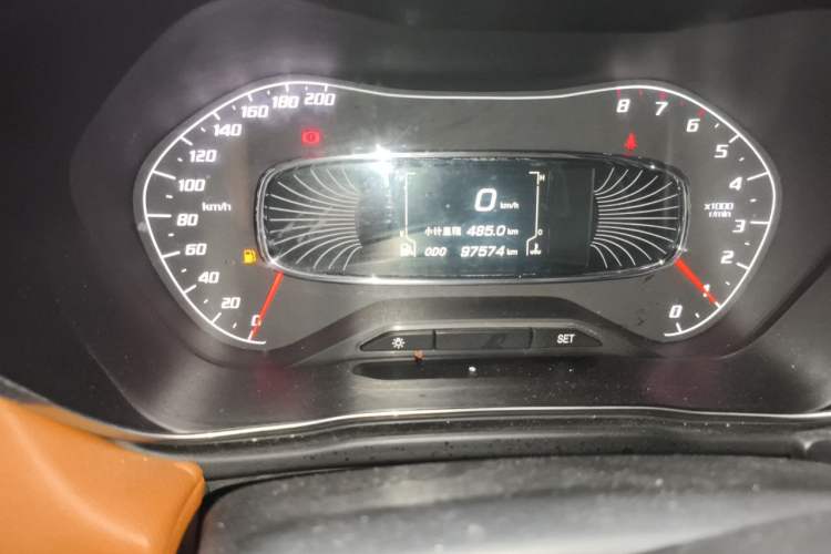 Used Baojun 510 2017 1.5L Manual Luxury Model Odometer Close Up