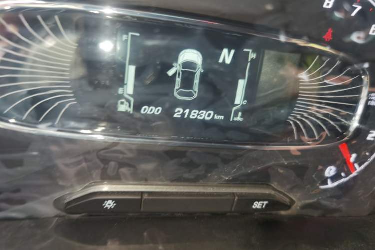 Used Baojun 510 2017 1.5L Automatic Luxury Model Odometer Close Up