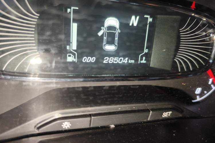Used Baojun 510 2017 1.5L Automatic Luxury Model Odometer Close Up