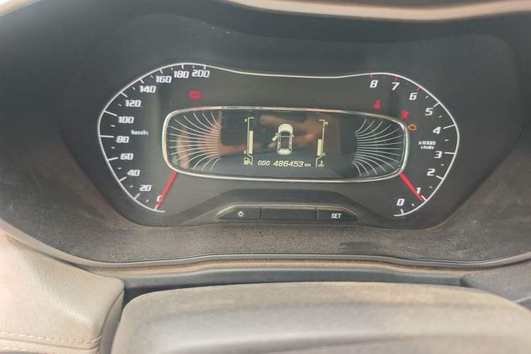 Used Baojun 510 2017 1.5L Manual Fashion Model Odometer Close Up