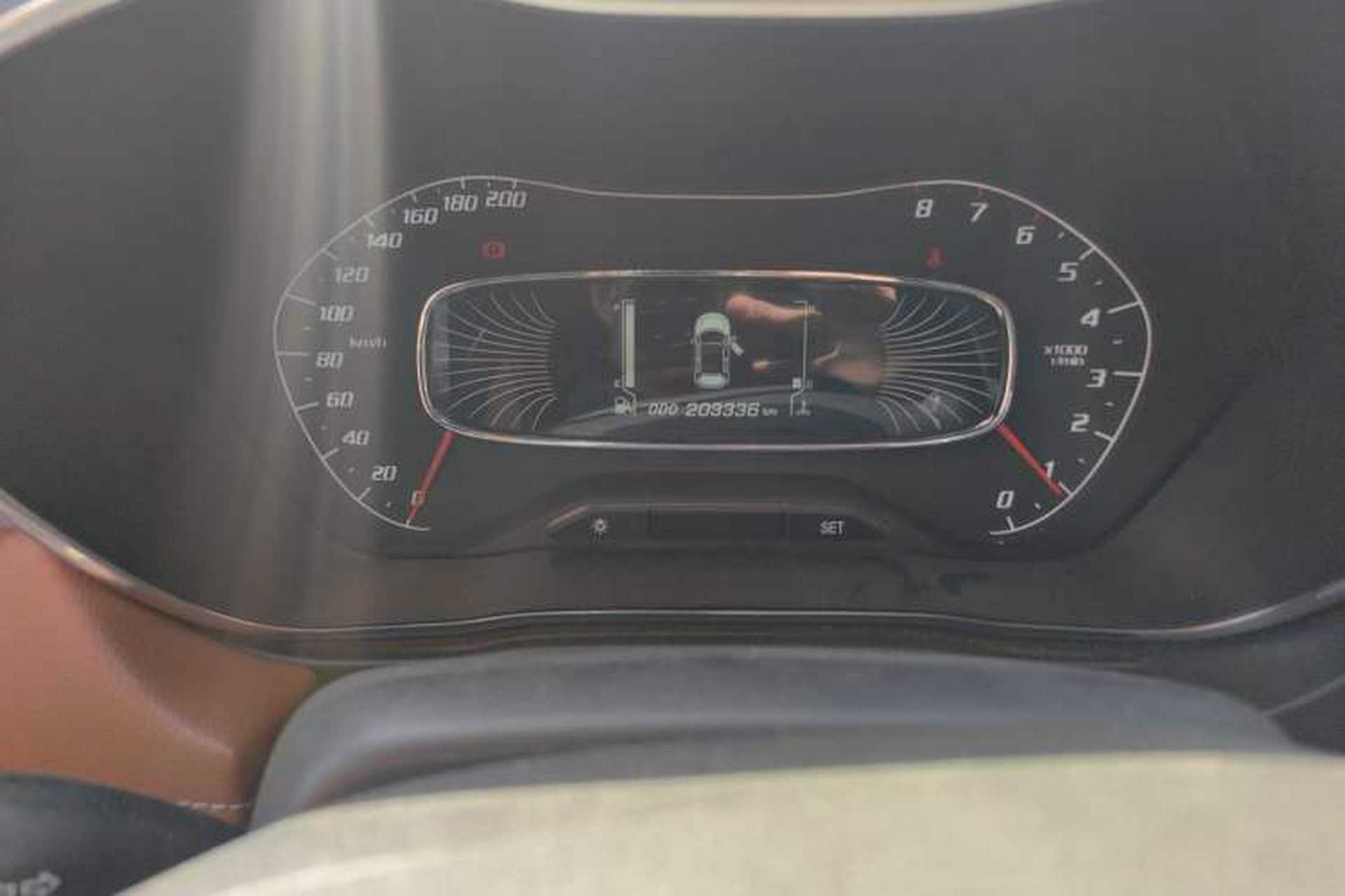 Used Baojun 510 2017 1.5L Manual Luxury Model Odometer Close Up