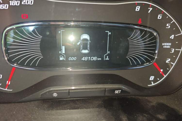 Used Baojun 510 2017 1.5L Manual Luxury Model Odometer Close Up