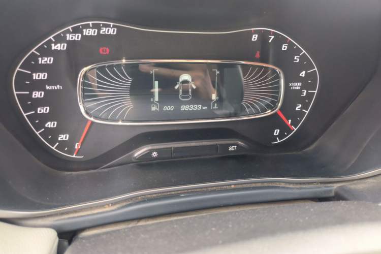 Used Baojun 510 2017 1.5L Manual Fashion Model Odometer Close Up