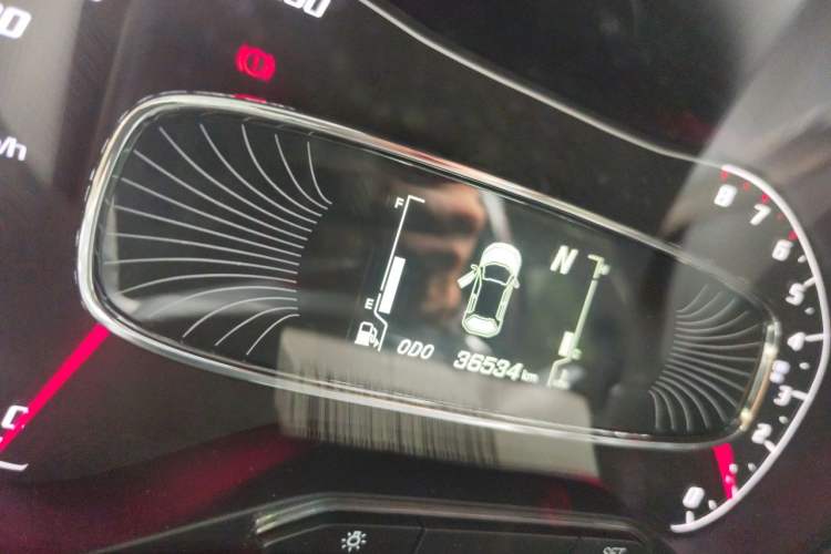 Used Baojun 510 2017 1.5L Automatic Fashion Model Odometer Close Up