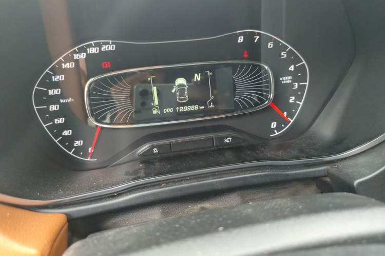 Used Baojun 510 2017 1.5L Automatic Luxury Model Odometer Close Up