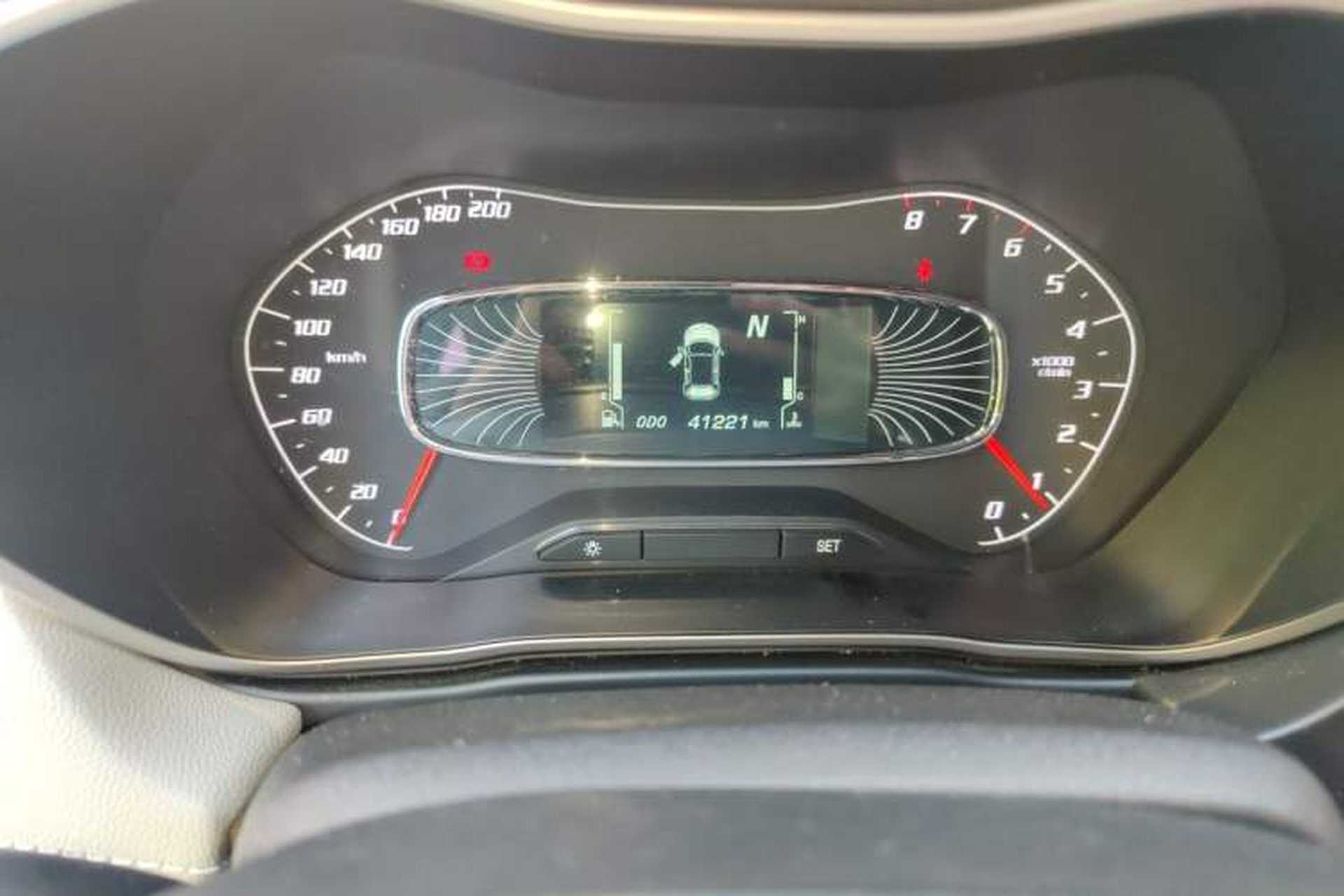 Used Baojun 510 2017 1.5L Automatic Fashion Model Odometer Close Up