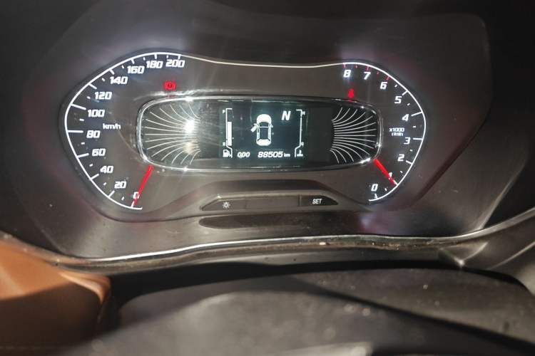Used Baojun 510 2017 1.5L Automatic Luxury Model Odometer Close Up